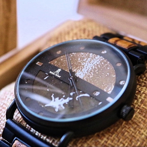 REDMAN RICHARD Wooden Watch - Picture 2 of 3